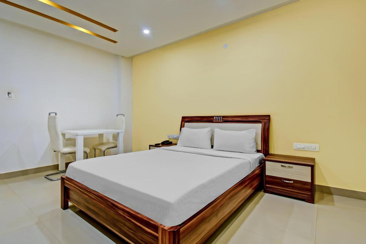 Hotel Rashi Comforts By Coastal Dine Dobbaspet Exterior foto