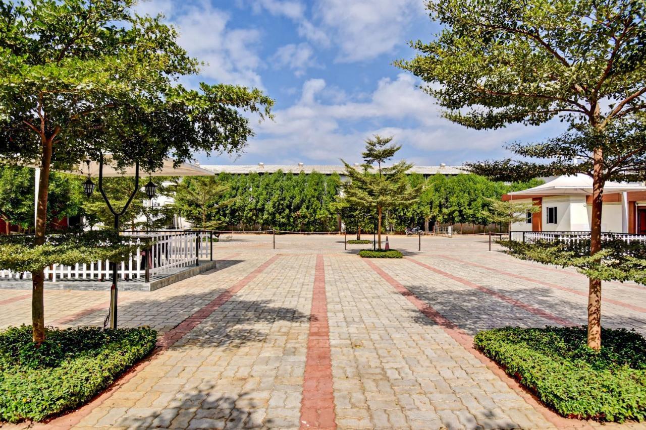 Hotel Rashi Comforts By Coastal Dine Dobbaspet Exterior foto
